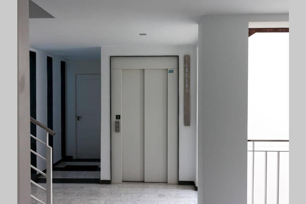 شقة كاديز  في La Casa De Colon - Apartamento Doble En El Centro المظهر الخارجي الصورة